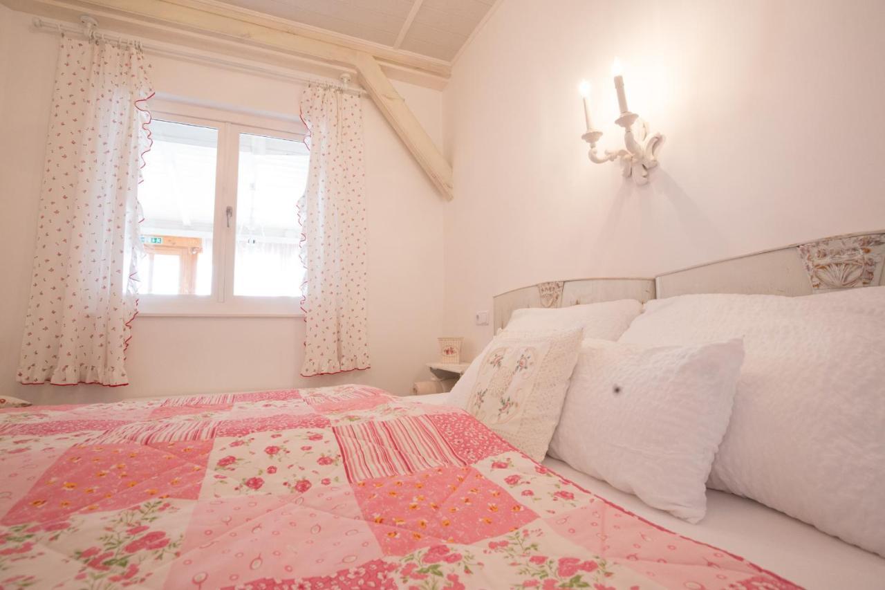 Bacchus Apartman - Borbarlang, Badacsony 바다초니토마이 외부 사진